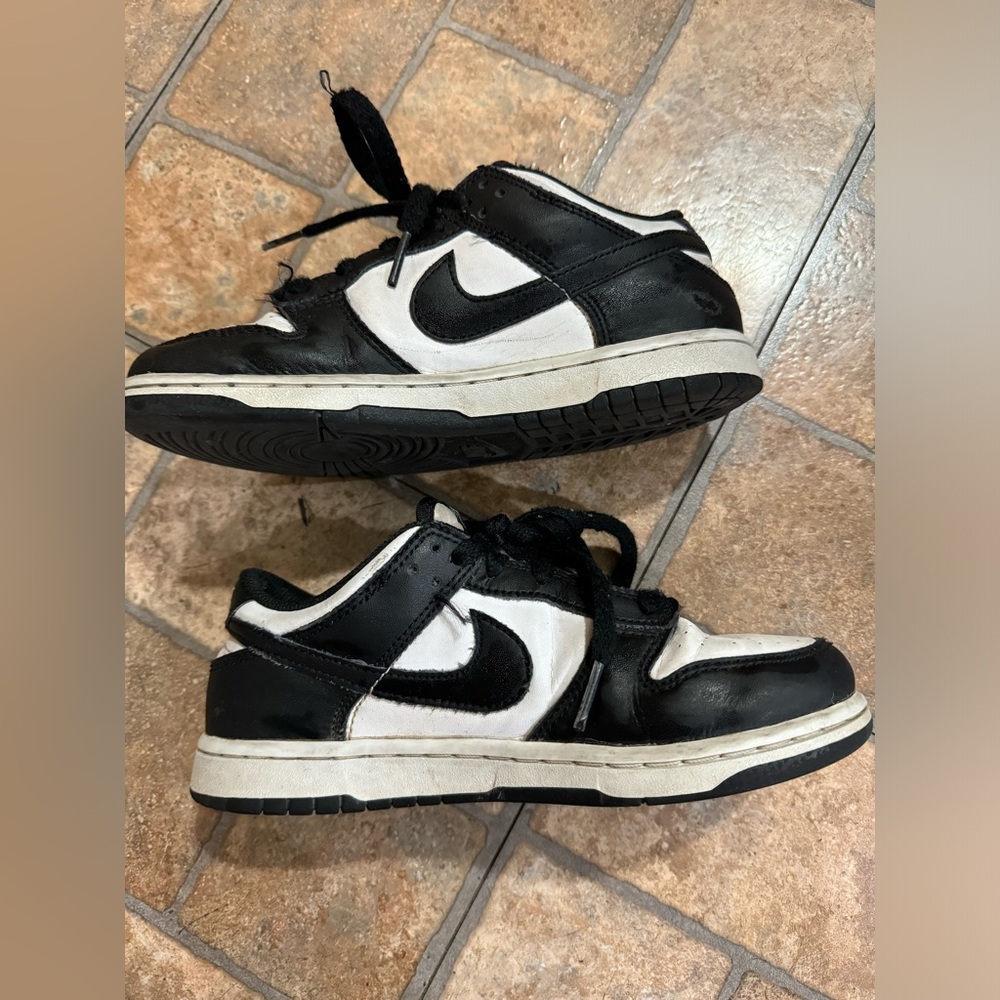 Nike Panda Dunks